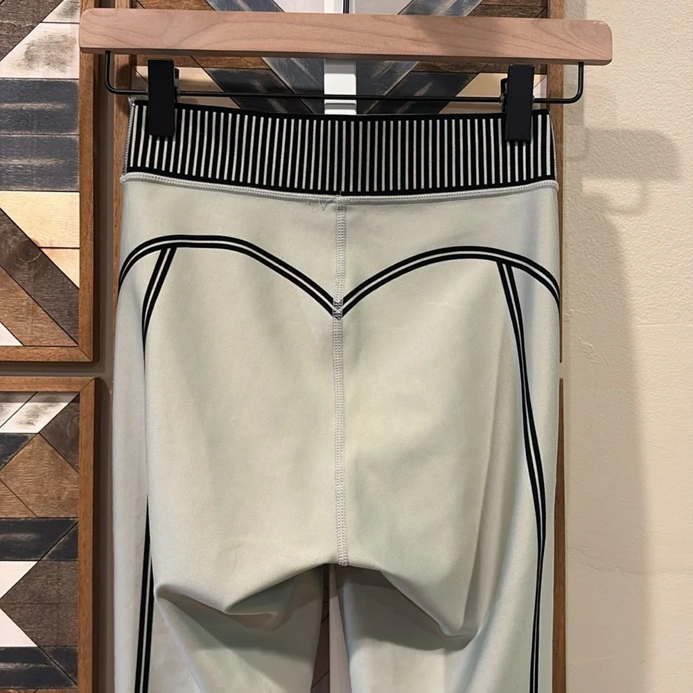 ALO Yoga Olive Green High-Waist Leggings with Black Trim